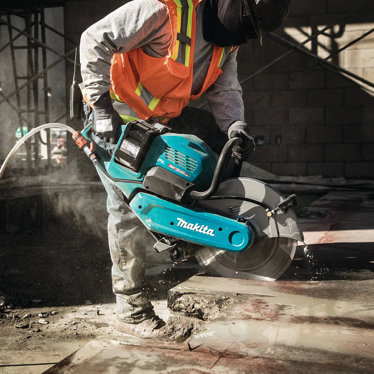 Makita GEC01PL 80V XGT 14" Brushless Cordless Power Cutter Kit w/ Electric Brake