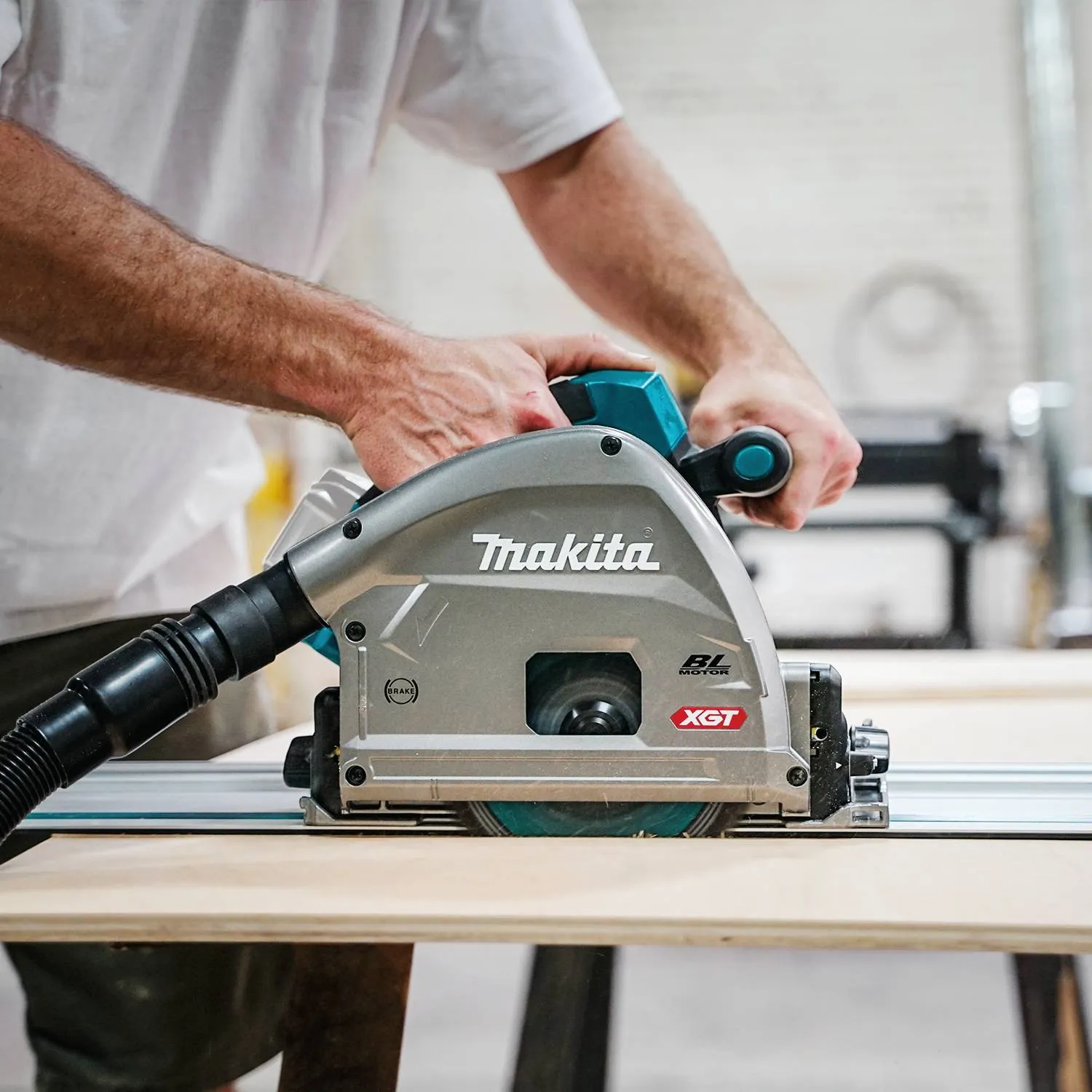 Makita GPS01Z 40V MAX XGT 6-1/2" Plunge Circular Saw AWS Capable - BareTool